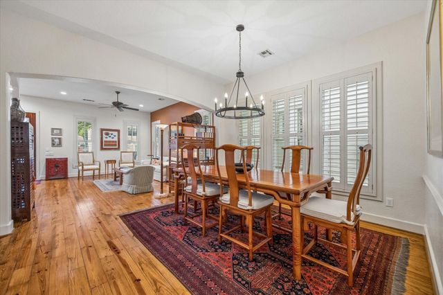 706 E 12th Street, Houston, TX 77008