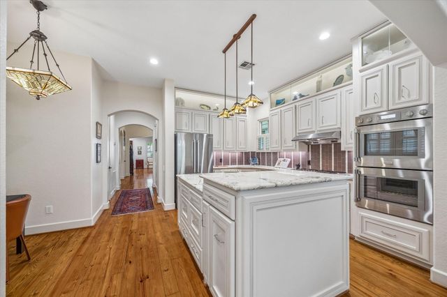 706 E 12th Street, Houston, TX 77008