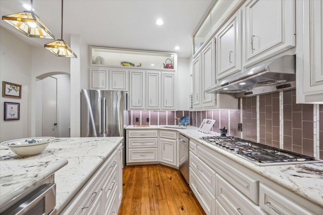 706 E 12th Street, Houston, TX 77008