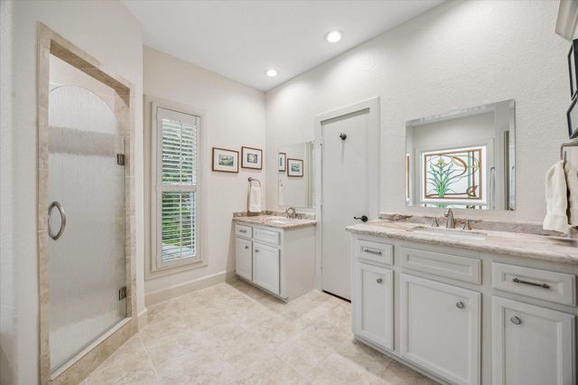 706 E 12th Street, Houston, TX 77008