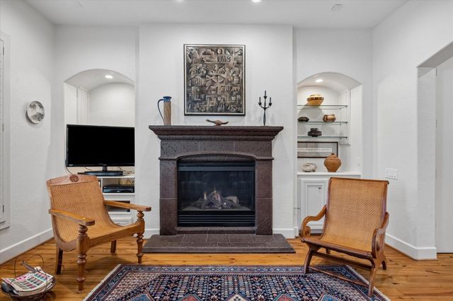 706 E 12th Street, Houston, TX 77008