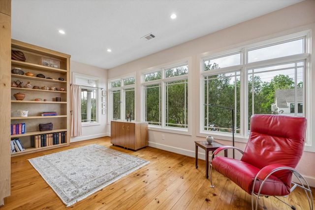 706 E 12th Street, Houston, TX 77008