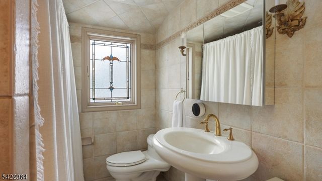 382 Huntington Rd, Union Twp., NJ 07083