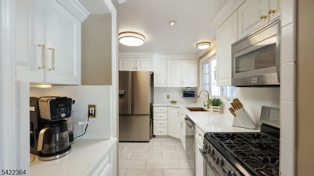 382 Huntington Rd, Union Twp., NJ 07083