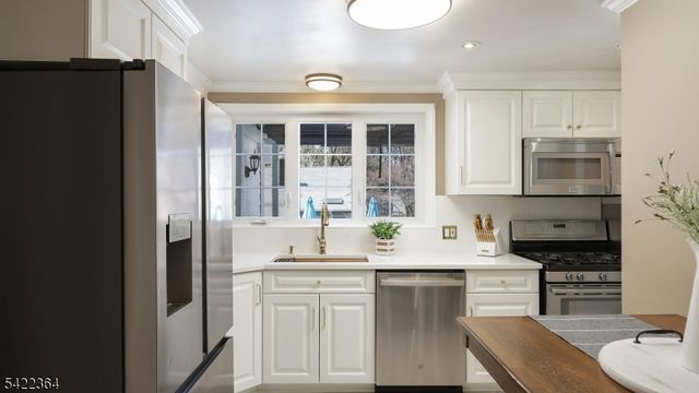 382 Huntington Rd, Union Twp., NJ 07083