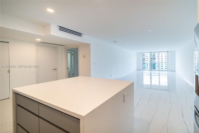 19380 Collins Ave 1105, Sunny Isles Beach, FL 33160