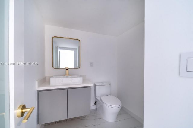 19380 Collins Ave 1105, Sunny Isles Beach, FL 33160