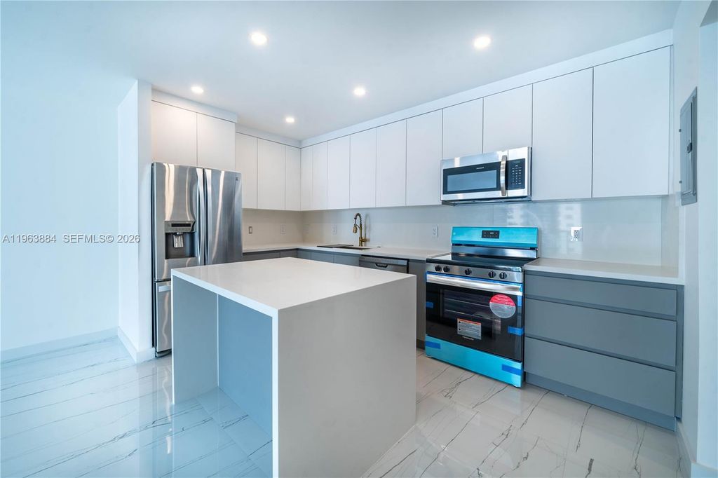 19380 Collins Ave 1105, Sunny Isles Beach, FL 33160