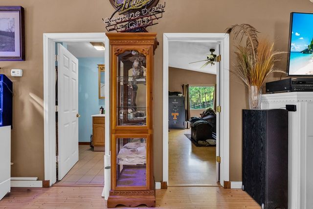 3635 Louisville Rd, Louisville, TN 37777