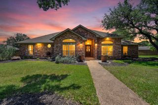 100 Twisted Oak Lane, Crawford, TX 76638