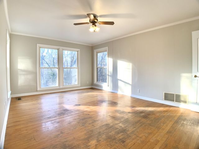 30 Bunker Hill Rd, Clarksville, TN 37042