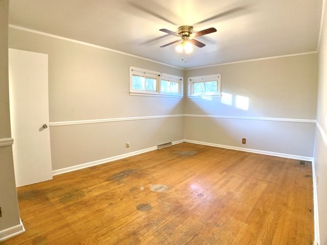 30 Bunker Hill Rd, Clarksville, TN 37042