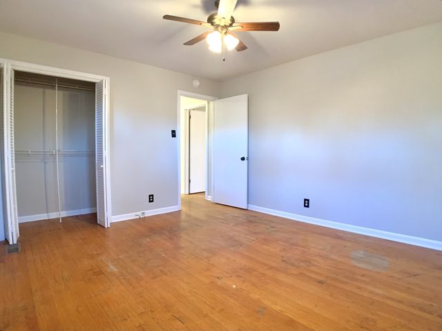 30 Bunker Hill Rd, Clarksville, TN 37042