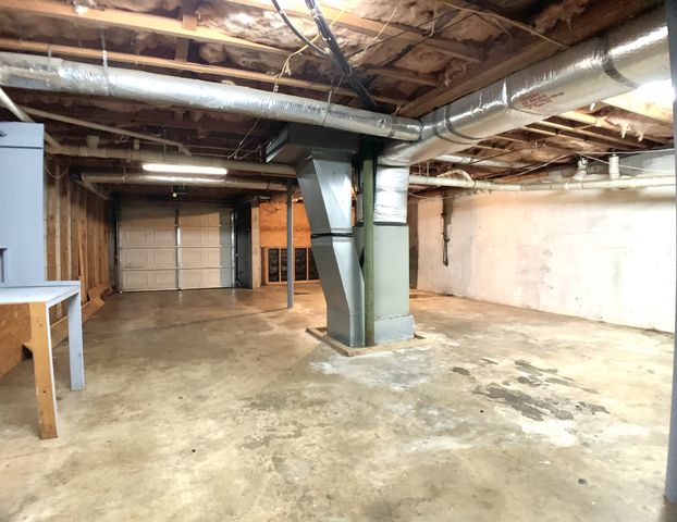 30 Bunker Hill Rd, Clarksville, TN 37042