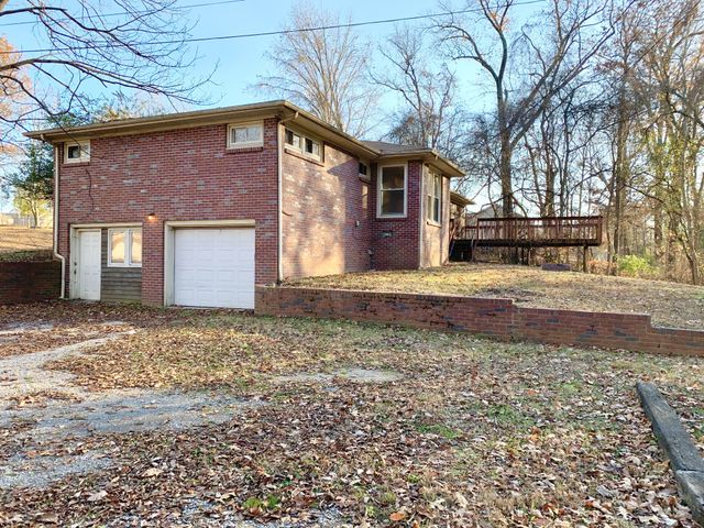 30 Bunker Hill Rd, Clarksville, TN 37042