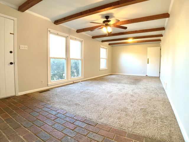 30 Bunker Hill Rd, Clarksville, TN 37042