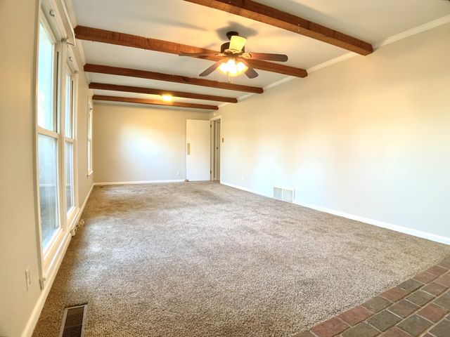 30 Bunker Hill Rd, Clarksville, TN 37042