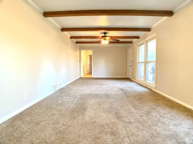 30 Bunker Hill Rd, Clarksville, TN 37042