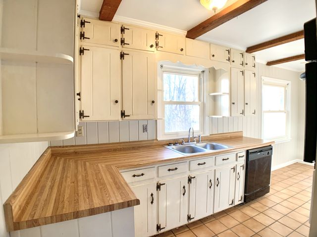 30 Bunker Hill Rd, Clarksville, TN 37042