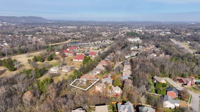 348 Red Feather Ln, Brentwood, TN 37027