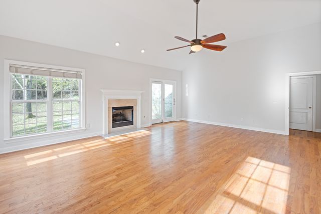 348 Red Feather Ln, Brentwood, TN 37027