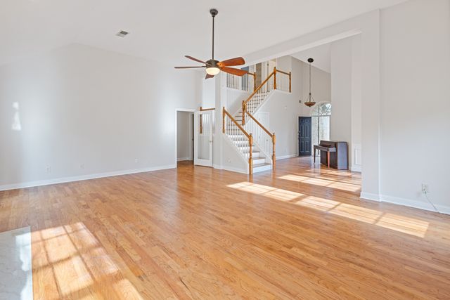 348 Red Feather Ln, Brentwood, TN 37027