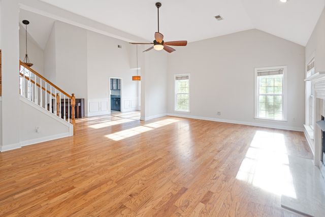 348 Red Feather Ln, Brentwood, TN 37027