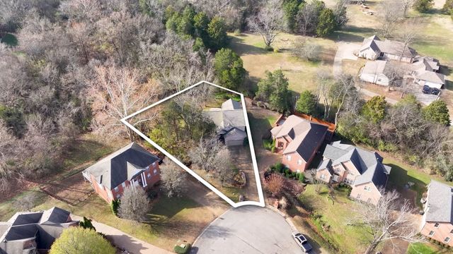348 Red Feather Ln, Brentwood, TN 37027