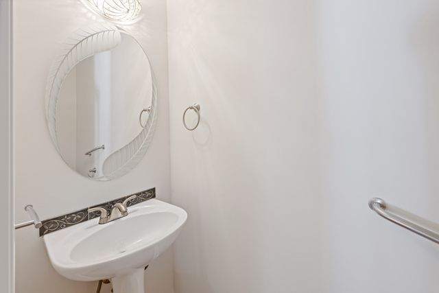 348 Red Feather Ln, Brentwood, TN 37027