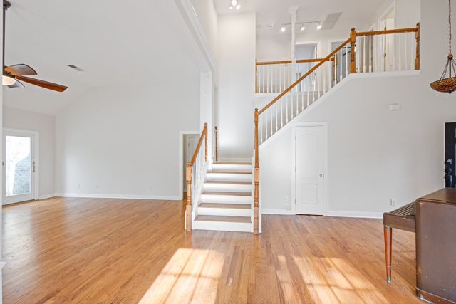 348 Red Feather Ln, Brentwood, TN 37027