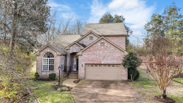 348 Red Feather Ln, Brentwood, TN 37027