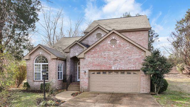 348 Red Feather Ln, Brentwood, TN 37027