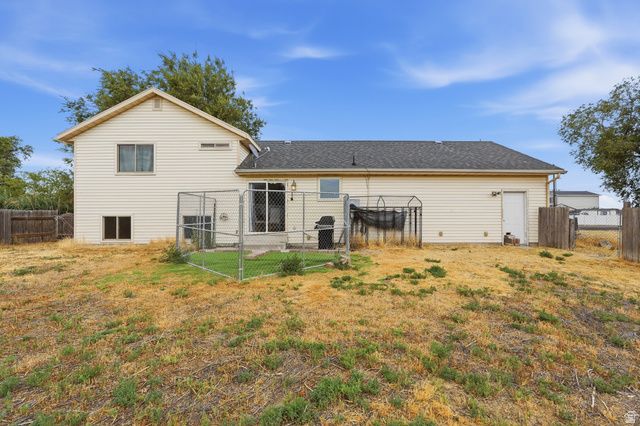 5049 S 4300 W, Hooper, UT 84315