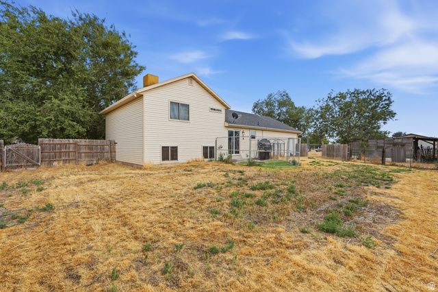 5049 S 4300 W, Hooper, UT 84315