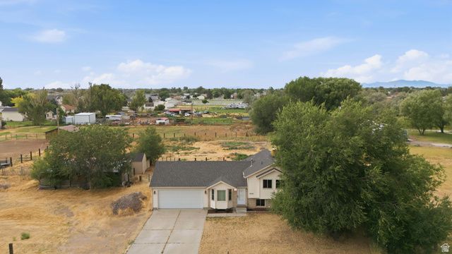 5049 S 4300 W, Hooper, UT 84315