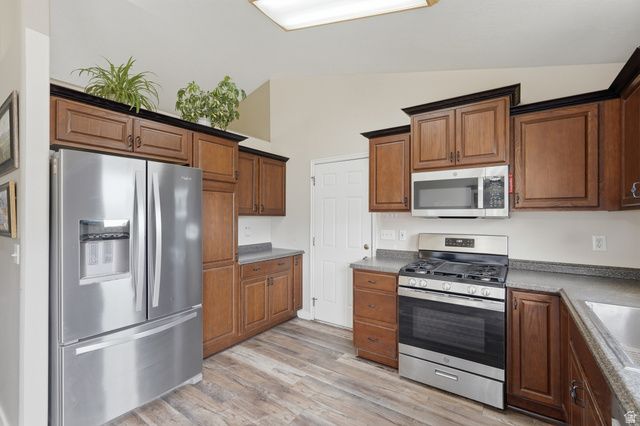 5049 S 4300 W, Hooper, UT 84315