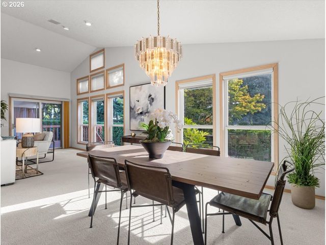 16044 Sw 129TH Ter, Portland, OR 97224