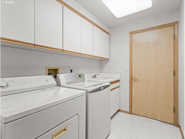 16044 Sw 129TH Ter, Portland, OR 97224