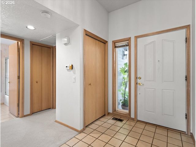 16044 Sw 129TH Ter, Portland, OR 97224