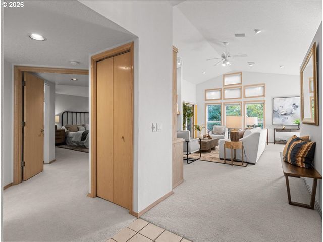 16044 Sw 129TH Ter, Portland, OR 97224