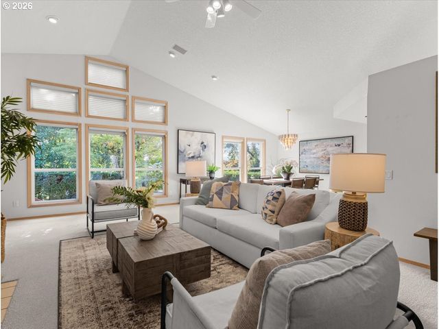 16044 Sw 129TH Ter, Portland, OR 97224