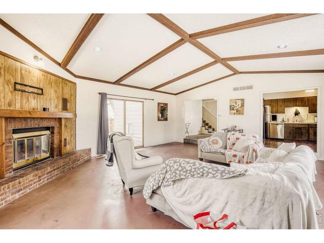 1620 Lakeridge Ct, Fort Collins, CO 80521