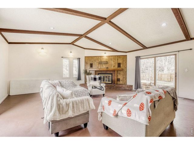 1620 Lakeridge Ct, Fort Collins, CO 80521