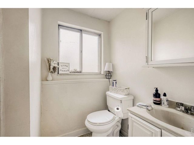 1620 Lakeridge Ct, Fort Collins, CO 80521