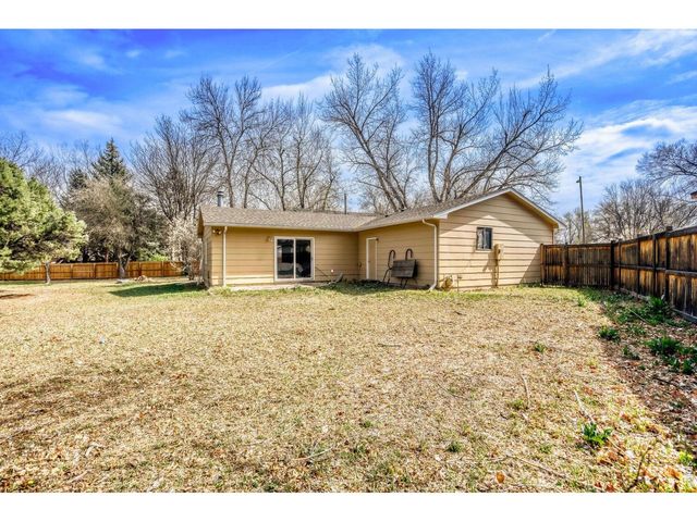 1620 Lakeridge Ct, Fort Collins, CO 80521