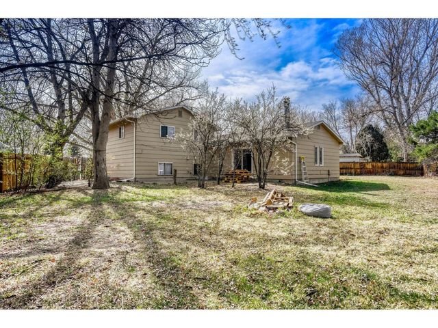 1620 Lakeridge Ct, Fort Collins, CO 80521