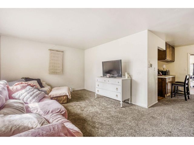 1620 Lakeridge Ct, Fort Collins, CO 80521