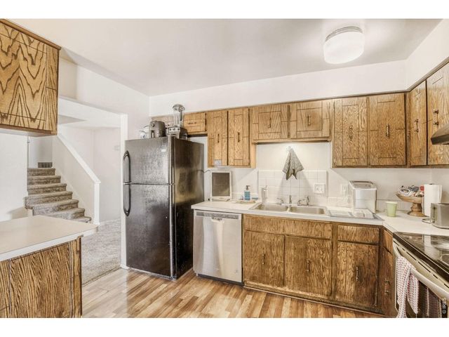 1620 Lakeridge Ct, Fort Collins, CO 80521