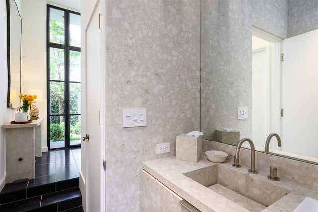 3511 Springbrook Street, Dallas, TX 75205