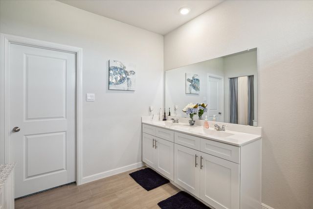 9609 Alderleaf Trail, Fort Worth, TX 76036